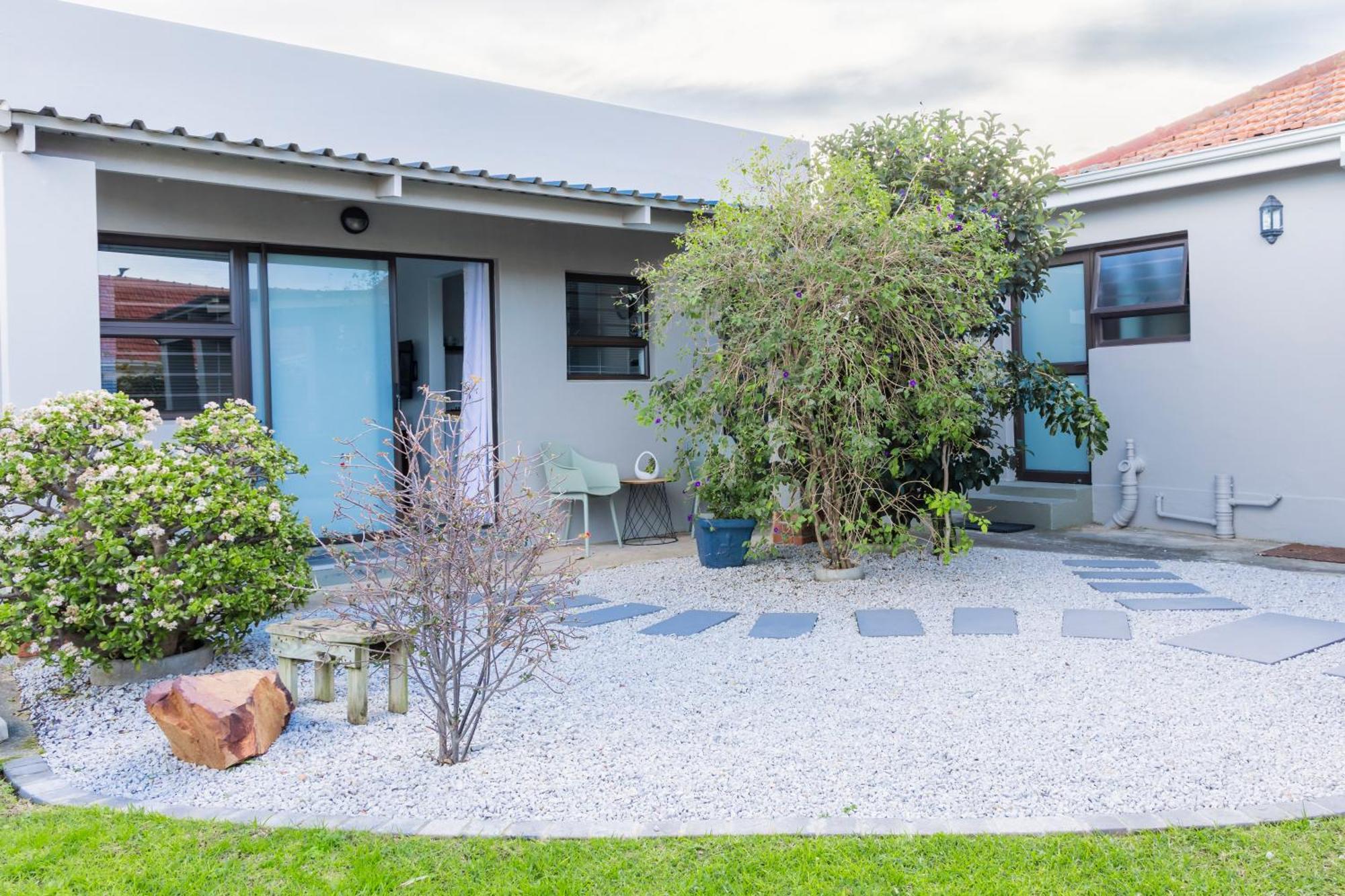 Three Small Trees Port Elizabeth Exterior photo
